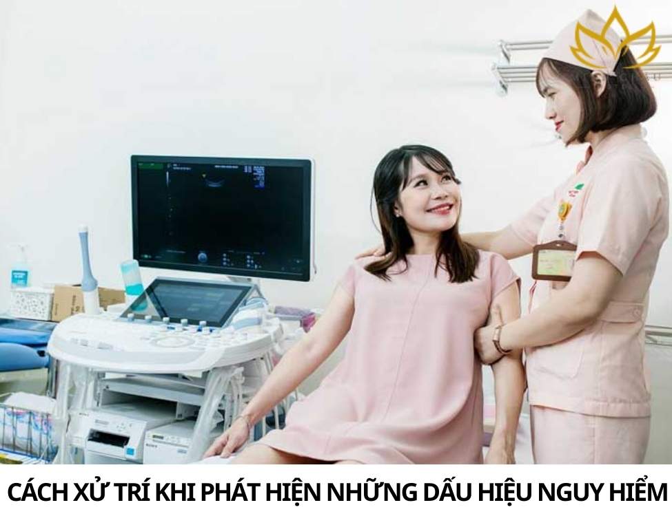 Những dấu hiệu nguy hiểm khi mang thai tháng cuối