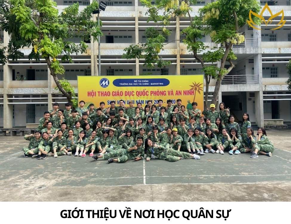 đi học quân sự mang gì