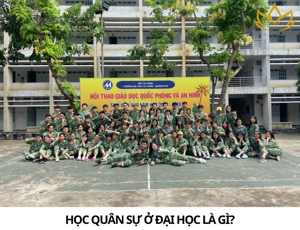học quân sự ở đại học có được về không