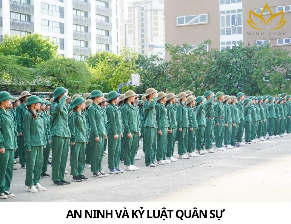 sinh viên đi học quân sự có được dùng điện thoại không
