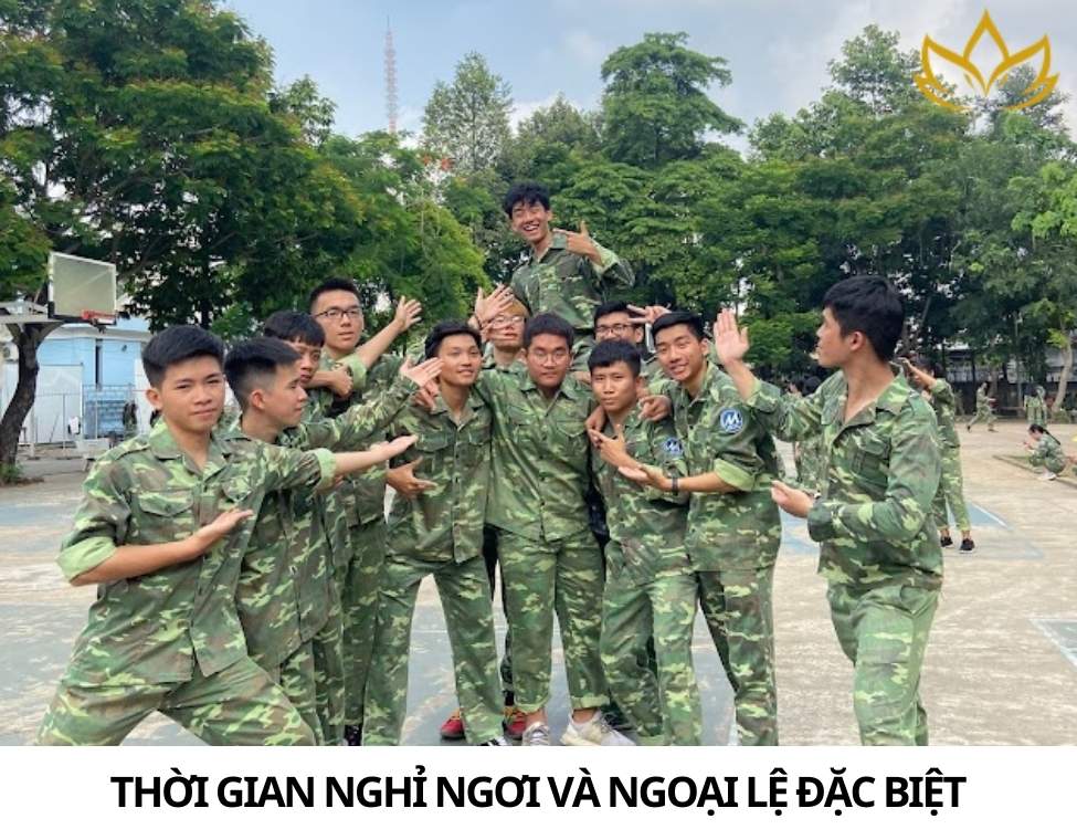 sinh viên đi học quân sự có được dùng điện thoại không