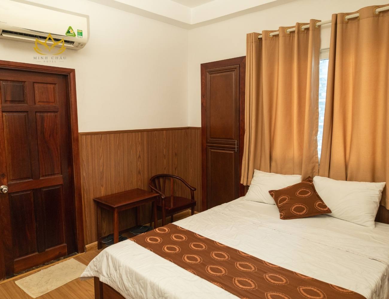 khách sạn Tân Bình giá rẻ